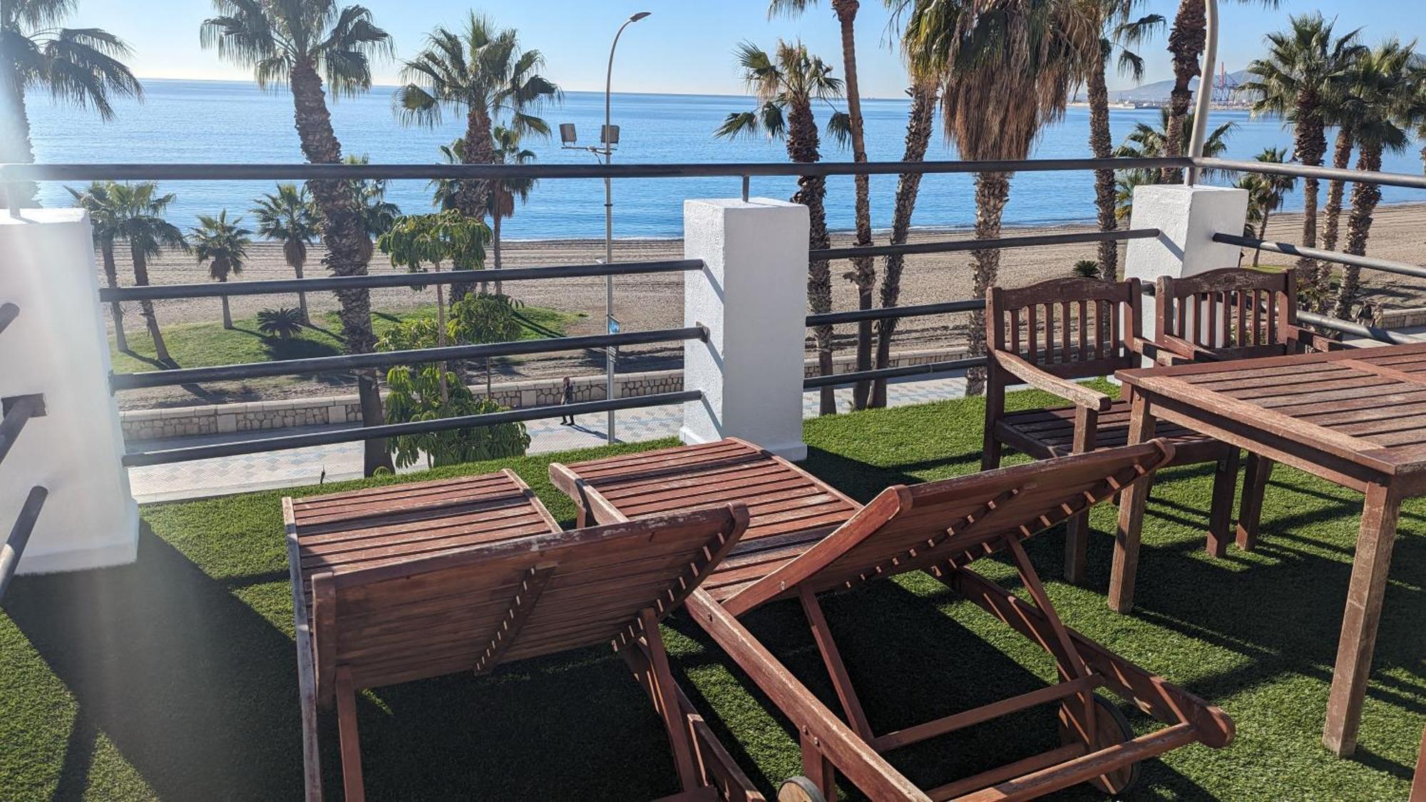 Loft Con Gran Terraza En Primera Linea De Playa Málaga Eksteriør bilde